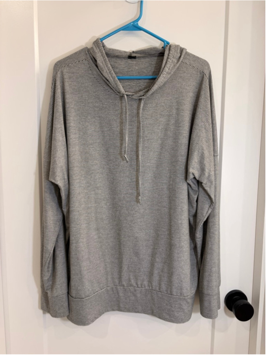 Skechers Tops - Skechers Gray Striped Hooded Pullover Size Large Lightweight Hoodie